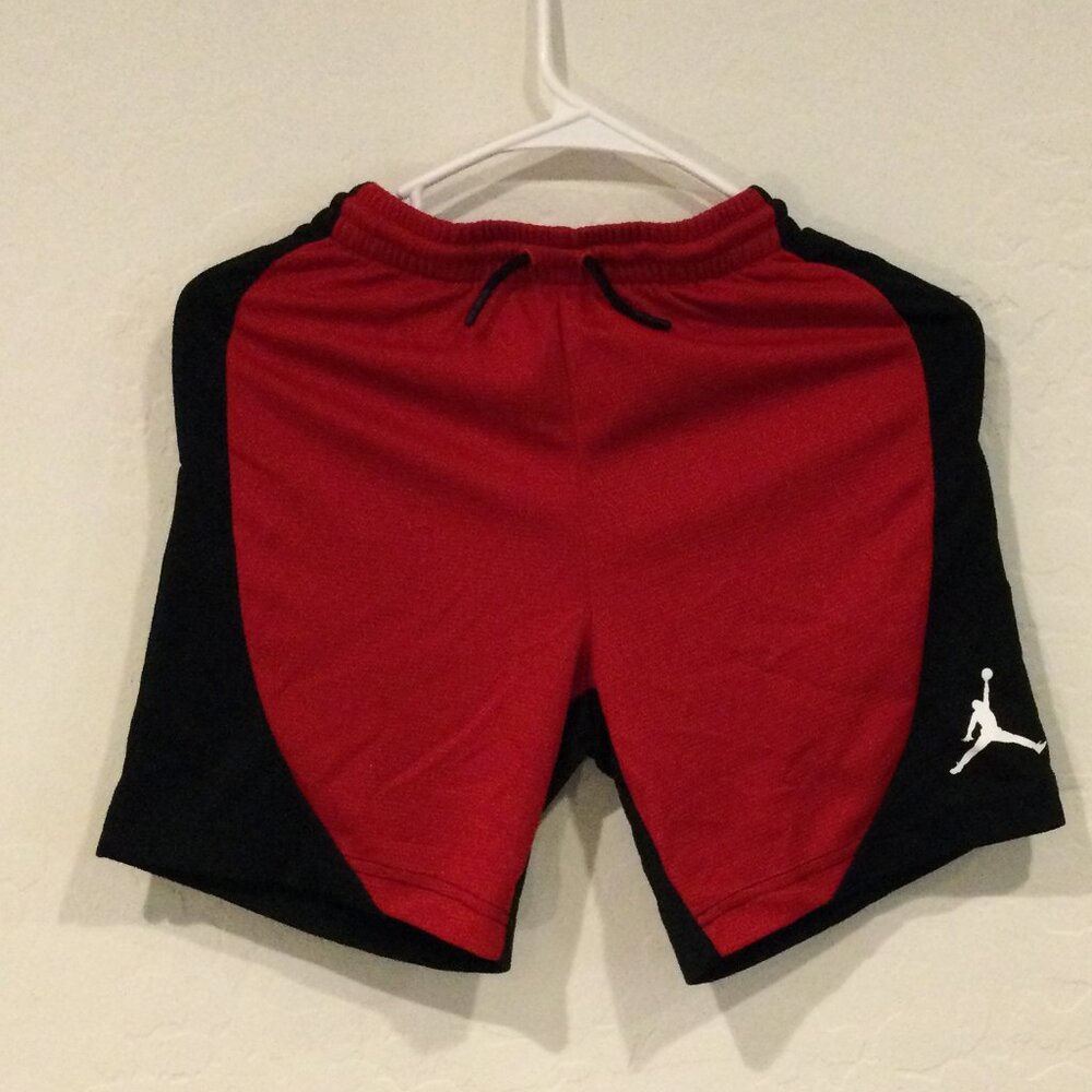 Boy's Jordan Athletic Shorts - EUC